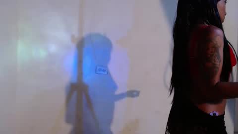 Snapshot of rocxan_gilverth chatting on 10.22.25 rocxy online show from 10.22.25