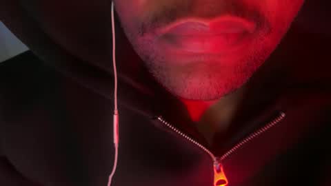 Snapshot of rodgerbanks chatting on 03.27.26 rodgerbanks online show from 03.27.26