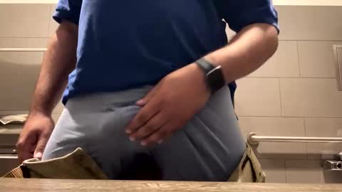 Snapshot of rodriguezc5390 chatting on 11.24.25 rodriguezc5390 online show from 11.24.25