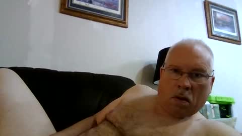 Snapshot of rodstud641 chatting on 12.19.25 rodstud641 online show from 12.19.25