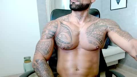Snapshot of rogers_p chatting on 10.17.25 Rogers online show from 10.17.25