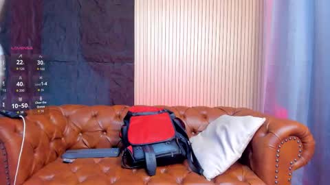 Snapshot of rogger_physique chatting on 10.14.25 Rogger online show from 10.14.25