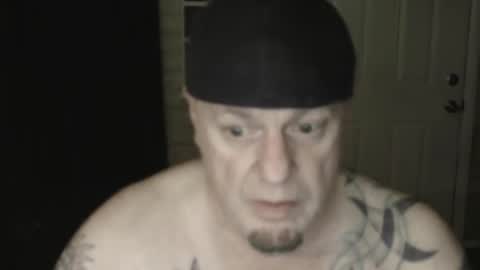 Snapshot of roinaz chatting on 12.11.24 roinaz online show from 12.11.24