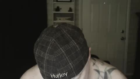 Snapshot of roinaz chatting on 12.31.24 roinaz online show from 12.31.24