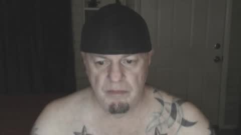 Snapshot of roinaz chatting on 01.18.25 roinaz online show from 01.18.25