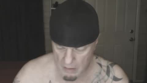 Snapshot of roinaz chatting on 01.19.25 roinaz online show from 01.19.25