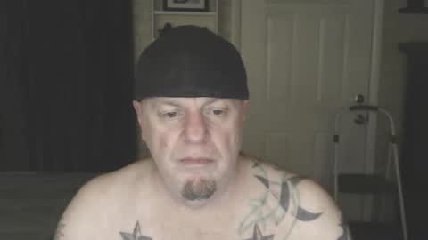 Snapshot of roinaz chatting on 01.22.25 roinaz online show from 01.22.25