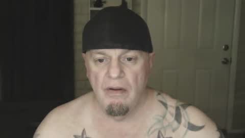 Snapshot of roinaz chatting on 02.02.25 roinaz online show from 02.02.25