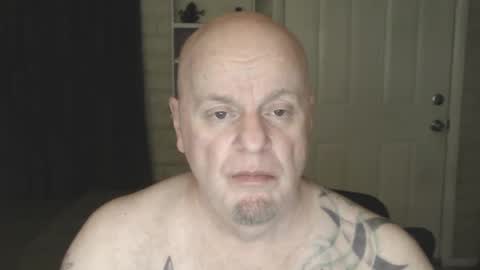 Snapshot of roinaz chatting on 02.08.25 roinaz online show from 02.08.25