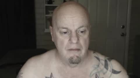 Snapshot of roinaz chatting on 03.02.25 roinaz online show from 03.02.25