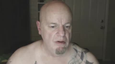 Snapshot of roinaz chatting on 03.04.25 roinaz online show from 03.04.25