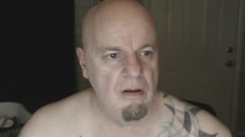 Snapshot of roinaz chatting on 03.10.25 roinaz online show from 03.10.25