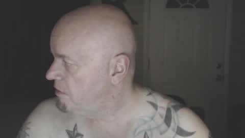 Snapshot of roinaz chatting on 03.23.26 roinaz online show from 03.23.26