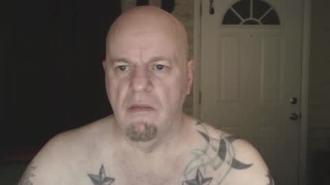 Snapshot of roinaz chatting on 03.25.26 roinaz online show from 03.25.26