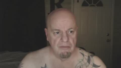 Snapshot of roinaz chatting on 03.26.26 roinaz online show from 03.26.26