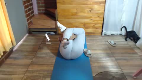 Snapshot of rokyhilary chatting on 03.16.26 jesabel online show from 03.16.26