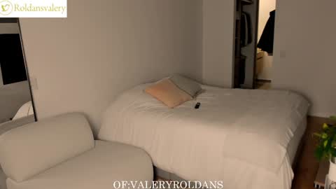 Valery Roldans online show from 12.29.24