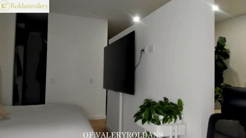 Valery Roldans online show from 11.06.25