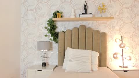   online show from 01.25.25