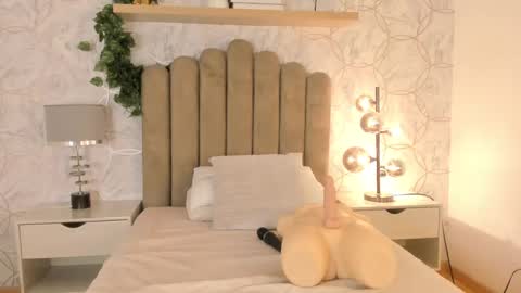   online show from 02.18.25