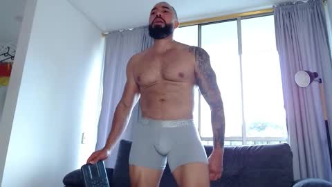 Snapshot of roman_muscle_ chatting on 12.15.25 Roman online show from 12.15.25