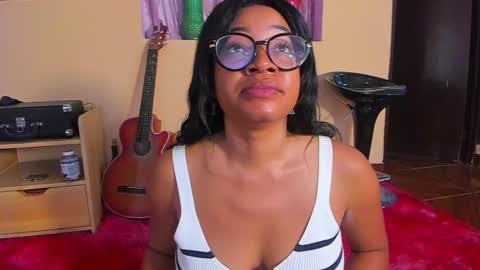 Snapshot of romantic_stargirl chatting on 12.15.24 Is A Belle online show from 12.15.24