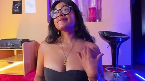 Snapshot of romantic_stargirl chatting on 12.26.24 Is A Belle online show from 12.26.24