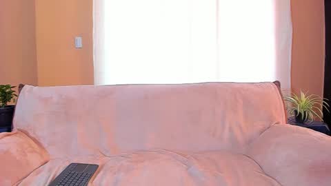 Snapshot of romantic_stargirl chatting on 01.28.25 Is A Belle online show from 01.28.25