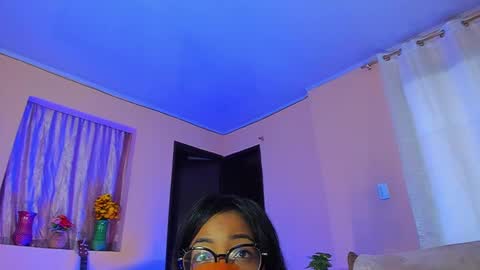 Snapshot of romantic_stargirl chatting on 02.02.25 Is A Belle online show from 02.02.25