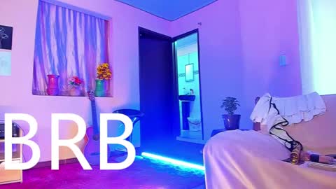 Snapshot of romantic_stargirl chatting on 02.04.25 Is A Belle online show from 02.04.25