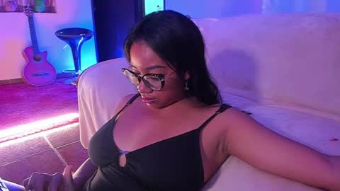 Snapshot of romantic_stargirl chatting on 02.09.25 Is A Belle online show from 02.09.25