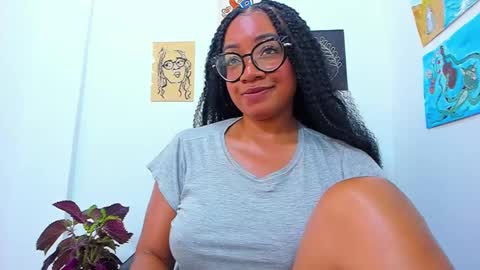 Snapshot of romantic_stargirl chatting on 02.27.25 Is A Belle online show from 02.27.25