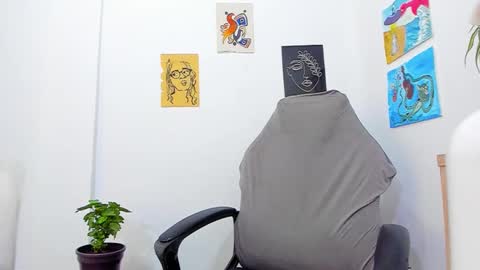 Snapshot of romantic_stargirl chatting on 03.02.25 Is A Belle online show from 03.02.25