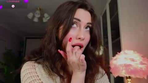 romanticsonya online show from 04.22.26