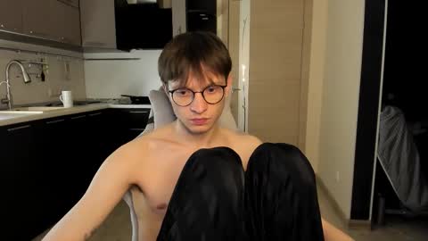 Snapshot of romeo_mercy chatting on 09.19.25 Romeo online show from 09.19.25