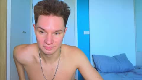 Snapshot of romeosilver chatting on 11.10.25 Romeo online show from 11.10.25