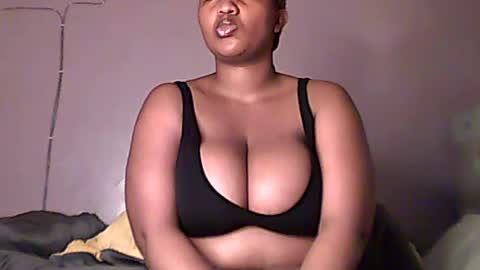 Snapshot of romina_26 chatting on 06.14.26 Romina 26 online show from 06.14.26