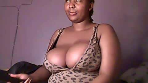 Snapshot of romina_26 chatting on 06.21.26 Romina 26 online show from 06.21.26