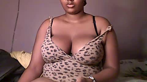 Snapshot of romina_26 chatting on 06.22.26 Romina 26 online show from 06.22.26