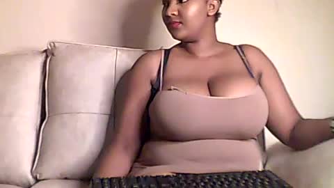 Snapshot of romina_26 chatting on 07.28.26 Romina 26 online show from 07.28.26