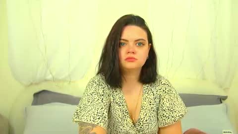 Snapshot of romymorales chatting on 06.05.26 Monica online show from 06.05.26