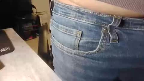 Snapshot of ronal6996 chatting on 12.15.25 Inta 6ronal9 online show from 12.15.25