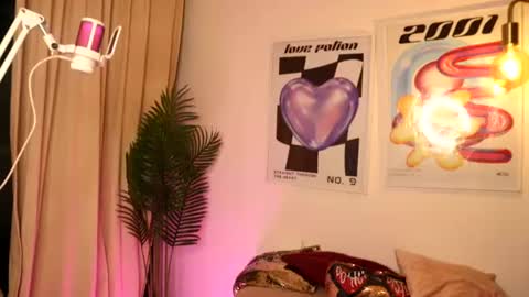 Snapshot of ronieeplay chatting on 07.09.26 Roni online show from 07.09.26