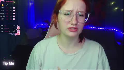 Snapshot of roniya_v chatting on 12.02.24 Spicy lady Kristy online show from 12.02.24