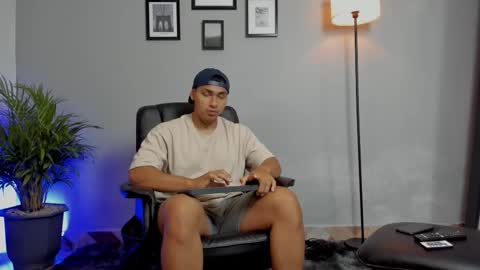 RonnieCanford online show from 01.12.26