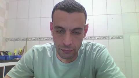 Snapshot of ronnispoto chatting on 12.21.24 ronny online show from 12.21.24