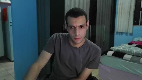 Snapshot of ronnispoto chatting on 03.10.26 ronny online show from 03.10.26