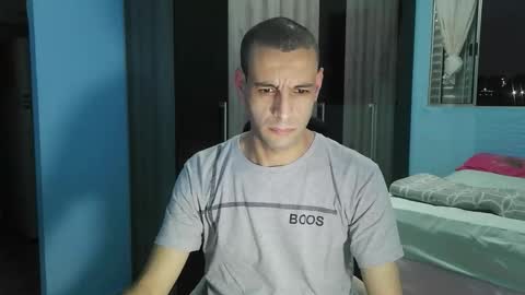 Snapshot of ronnispoto chatting on 03.12.26 ronny online show from 03.12.26