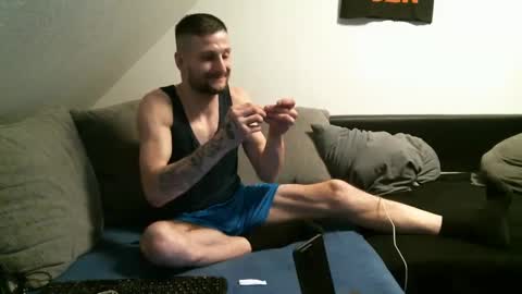 Snapshot of ronnypotti34 chatting on 03.01.25 Ronny Potthoff online show from 03.01.25