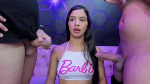 Snapshot of room_kitty chatting on 01.27.25  MIA AND PAUL online show from 01.27.25